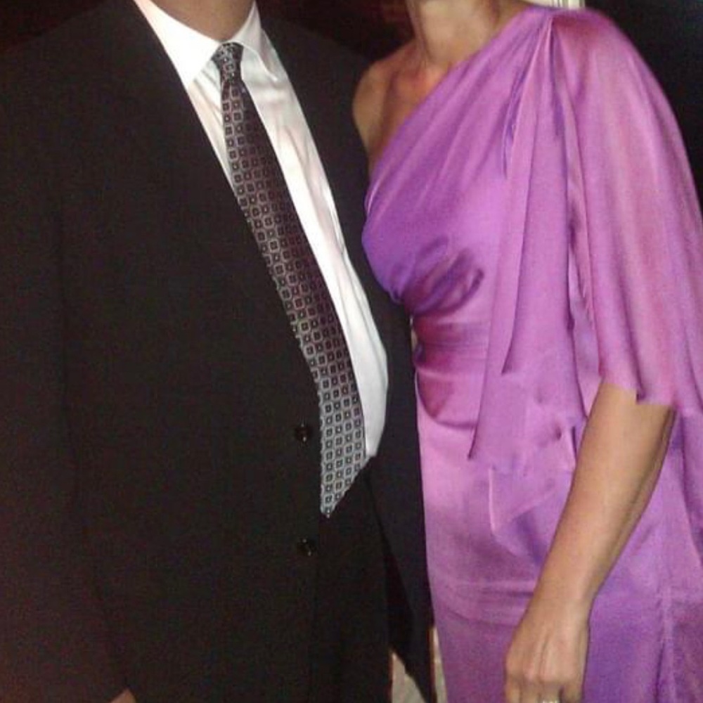 Tadashi Shoji Chiffon One shoulder fushia dress size 6